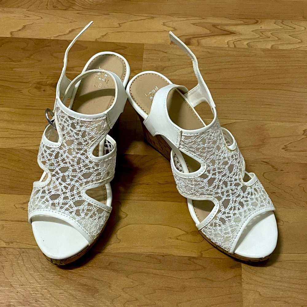 White net strapped platform shoes